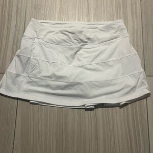 Lululemon white tennis skirt